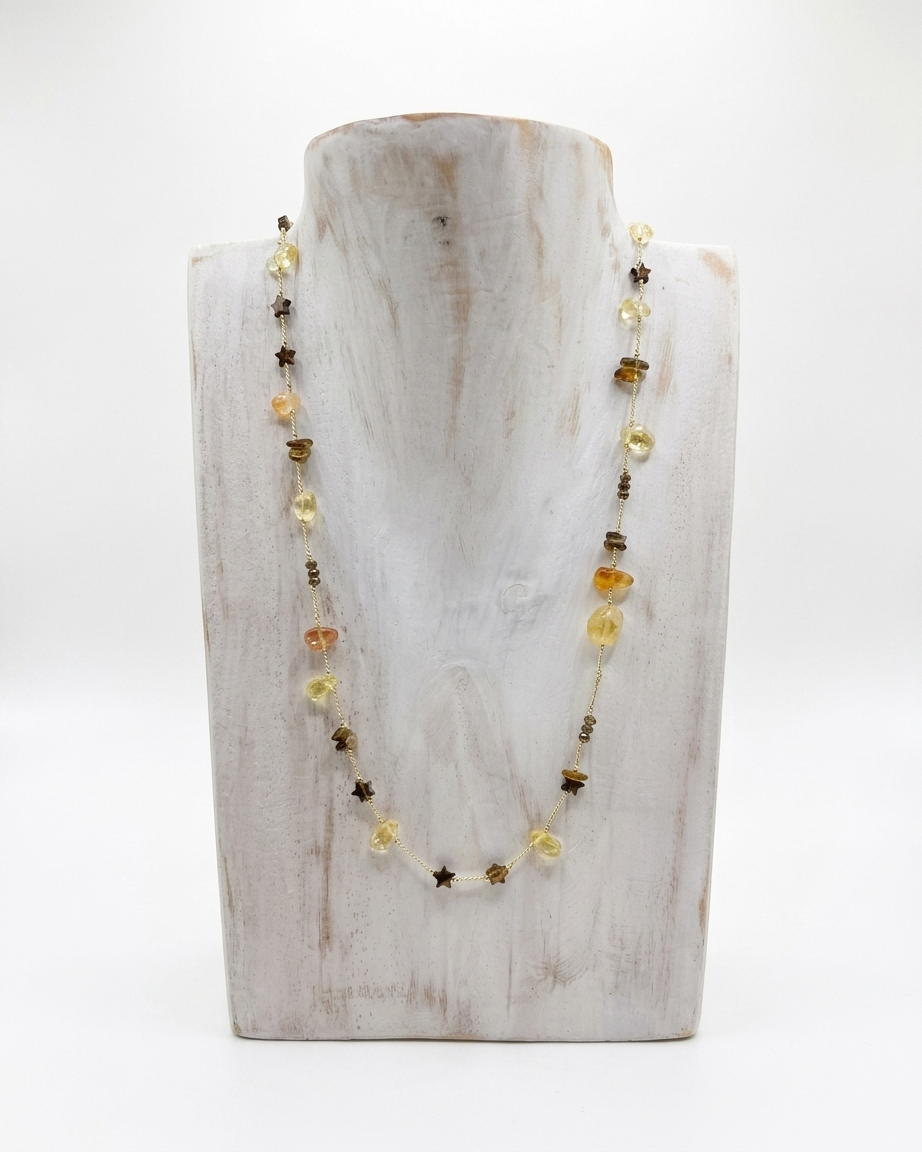 Collar Sol de citrino y estrellas en hilo dorado