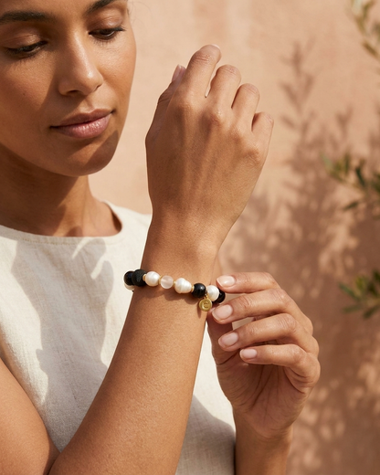 Pulsera Bruna de perlas y ónix negro